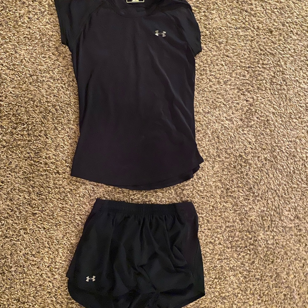Under amor women’s workout set
